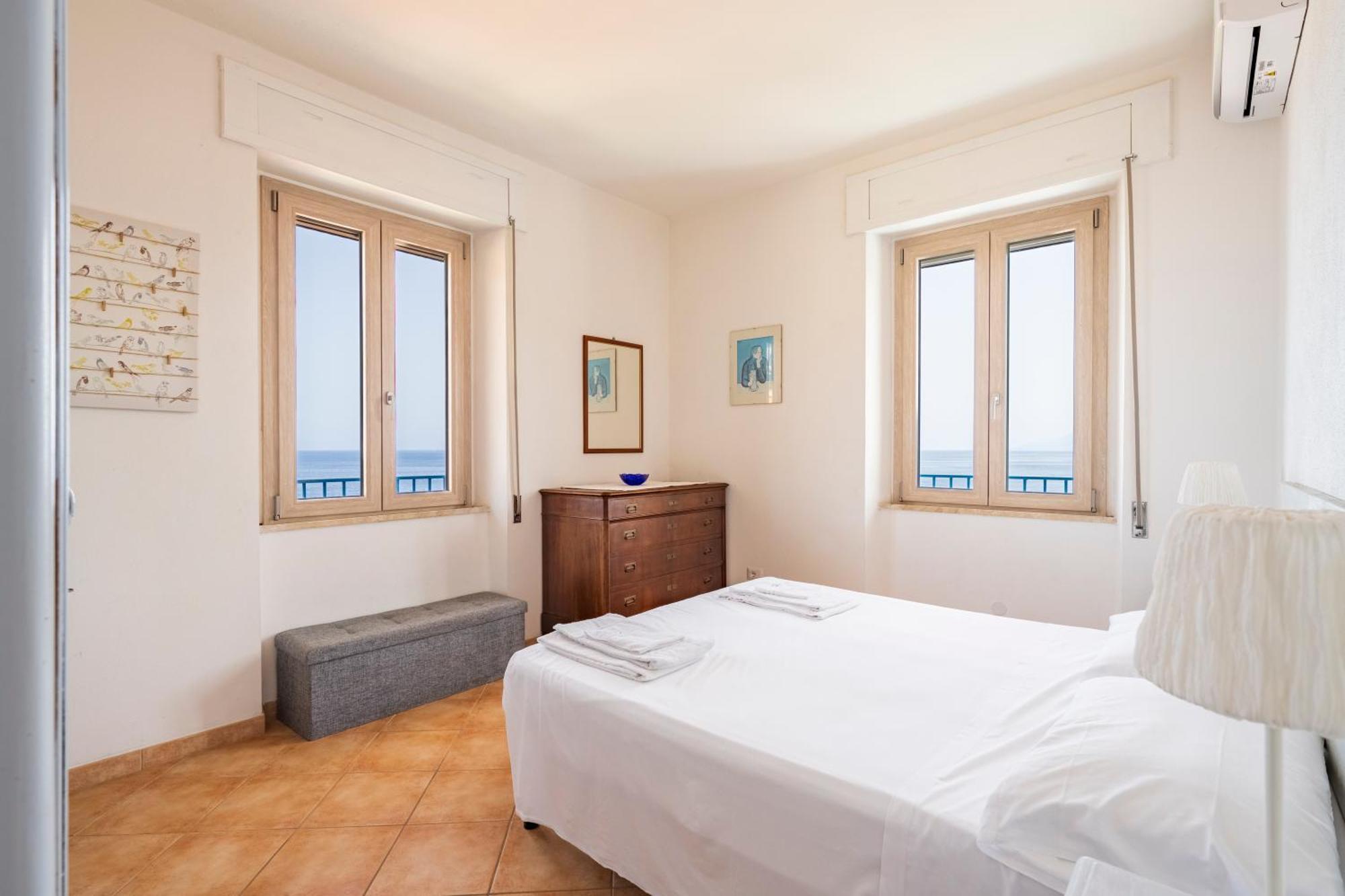 Seaview House Cala Gonone Apartment Bagian luar foto